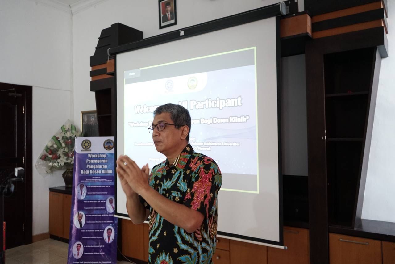 The Orthopedic and Traumatology Specialist Study Program at Udayana University's Faculty of Medicine hosted a Teaching Refresher Workshop for Clinical Lecturers.